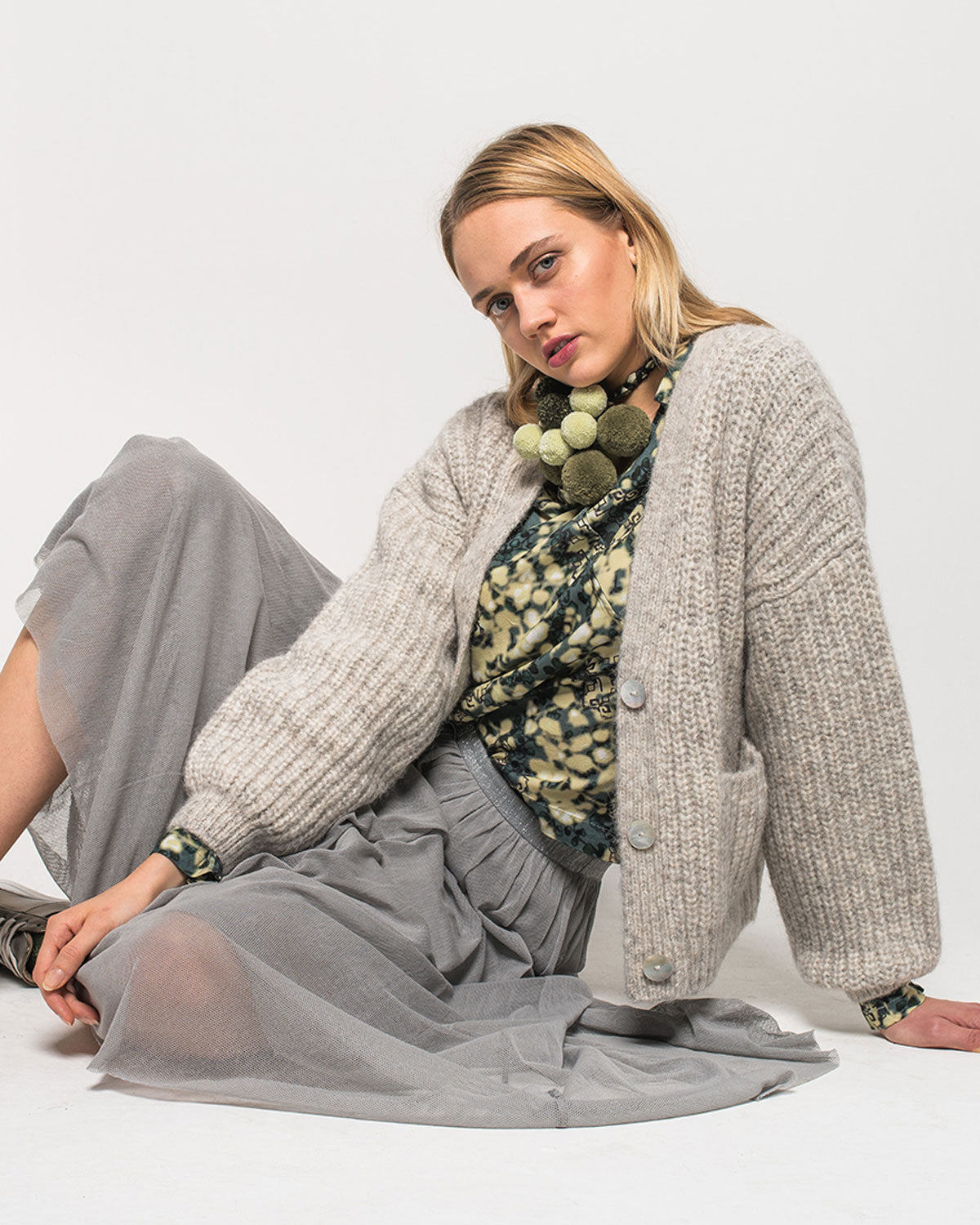 Alma & Lovis - Strickjacke Alpaka/ Baumwolle hellgrau