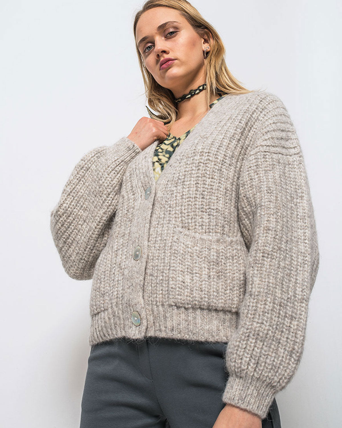 Alma & Lovis - Strickjacke Alpaka/ Baumwolle hellgrau