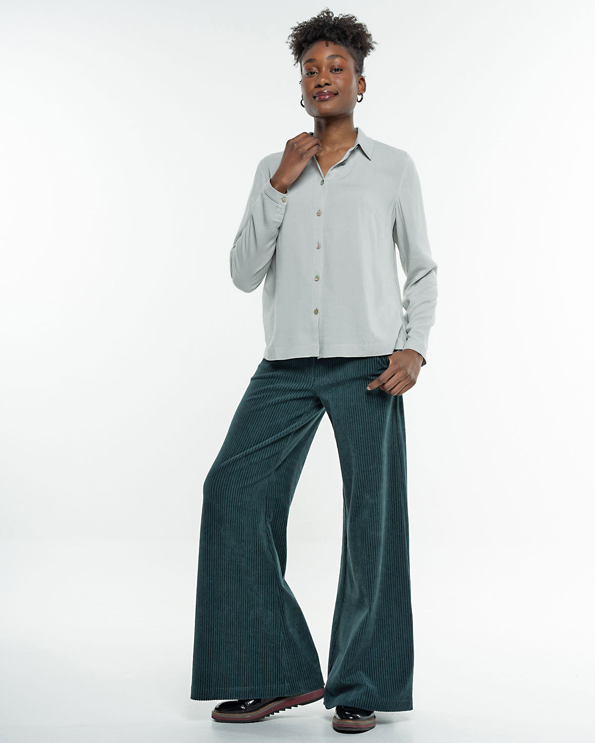 Alma & Lovis - Hemdbluse aus fließendem EcoVero opal