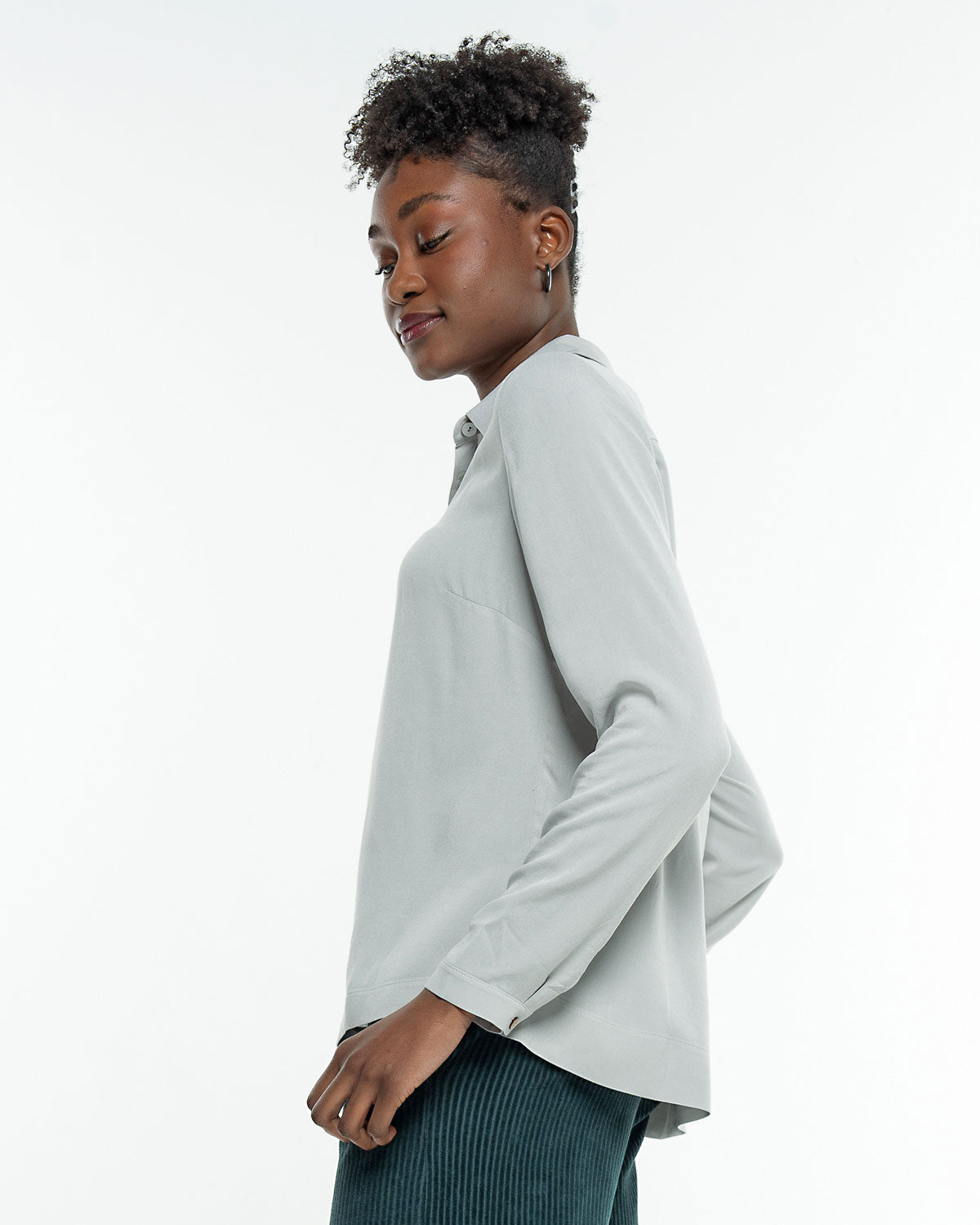 Alma & Lovis - Hemdbluse aus fließendem EcoVero opal