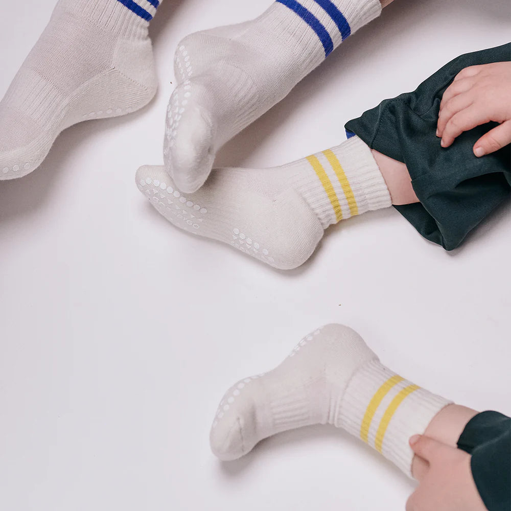 Go Baby Go - Sport Stoppersocken weiß/ gelb Mini & Me
