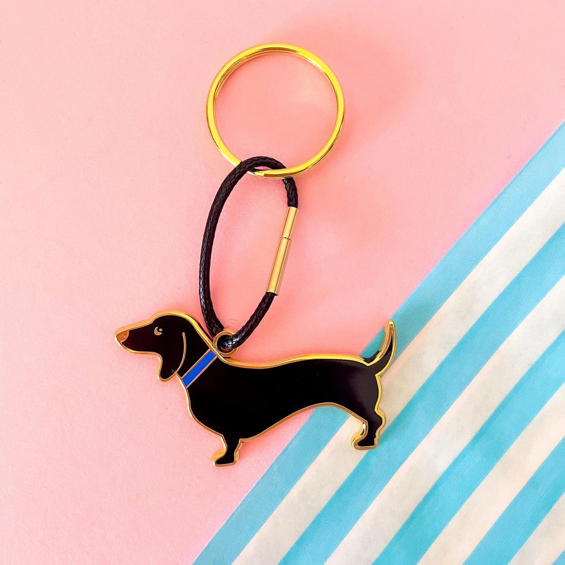 Dackel-Schlüsselanhänger / Anhänger / Classic / modern / Bayerische Heimat / Bayern-Souvenir / Oktoberfest-Accessoire / Geschenk / blau