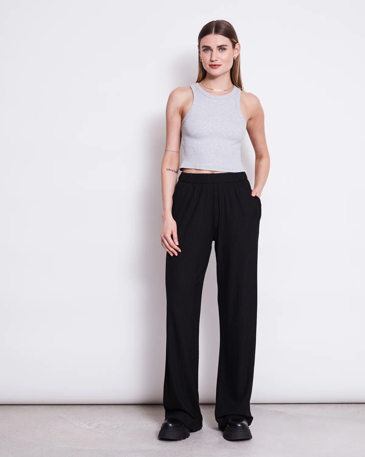 Jan ´n June - weite Hose Smilla schwarz