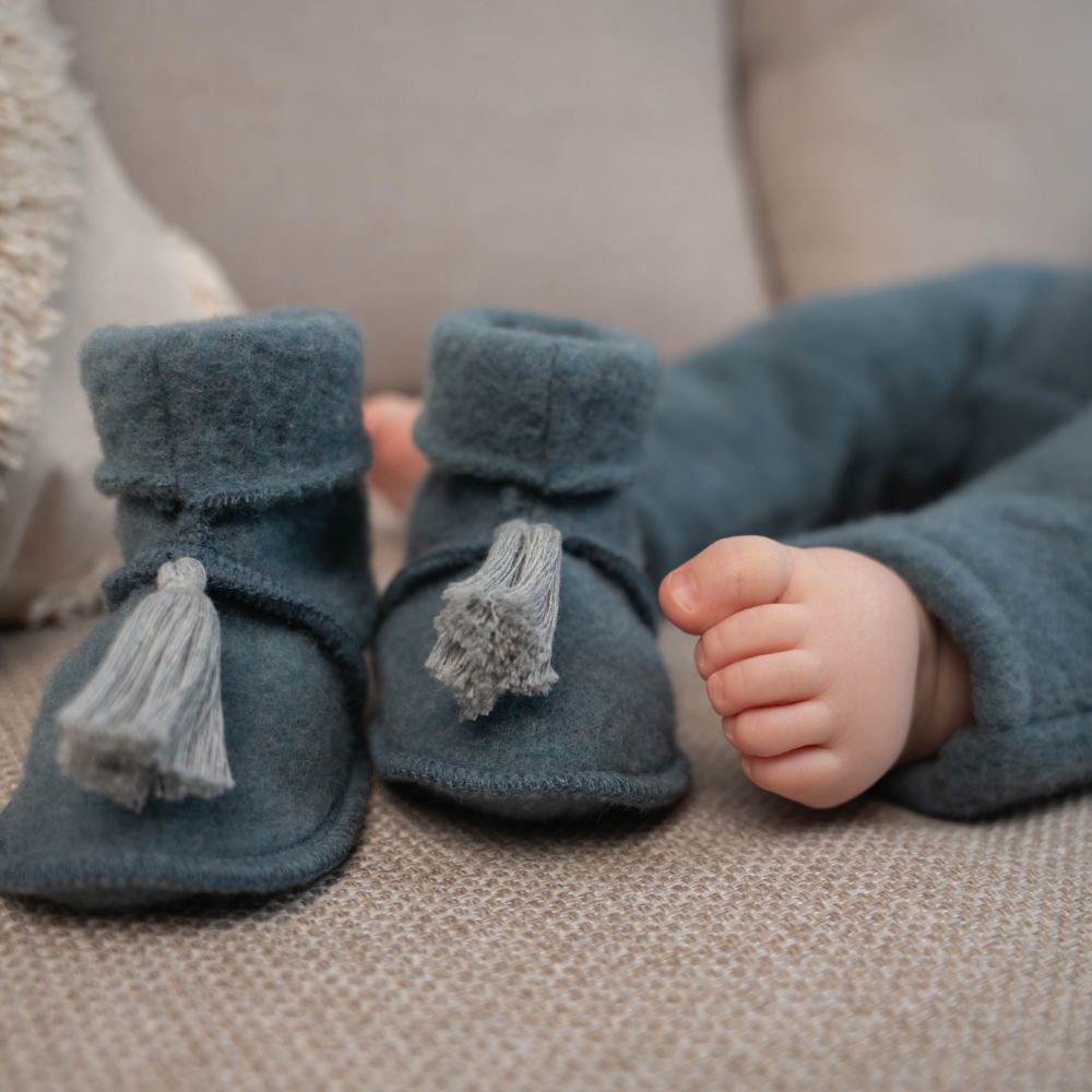 Kitz Heimat - Babyschuhe - Trageschuhe blau aus Wollfleece