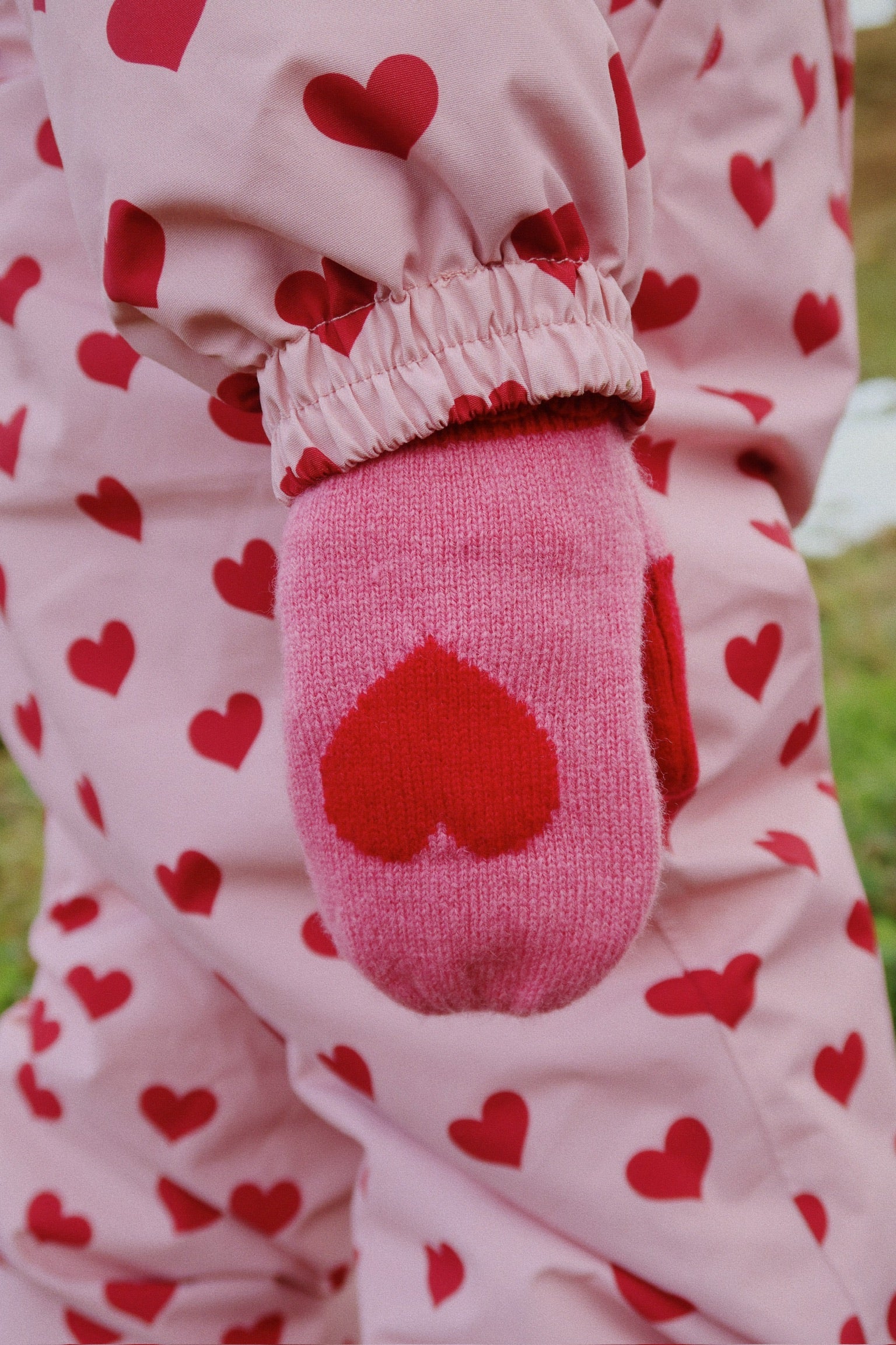 Konges Slojd - Wollhandschuhe Colette rot mit Herz