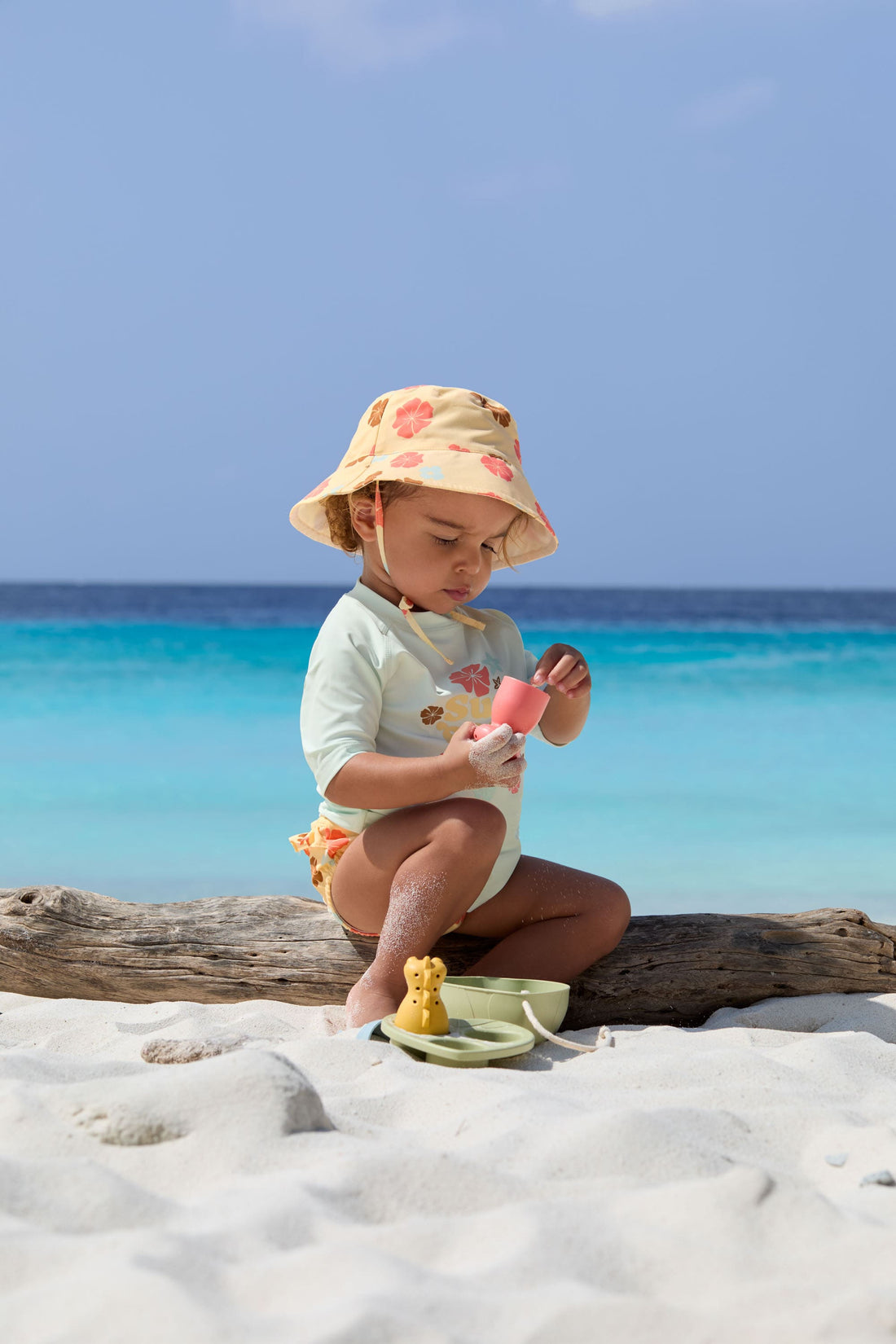 Lässig-baby-schwimmwindel-gelb-blumen