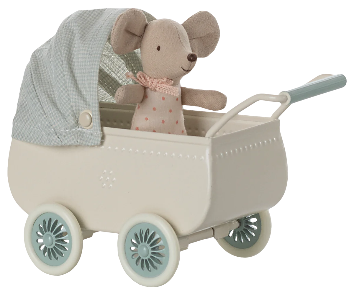 Maileg - Kinderwagen mit Babymaus mint