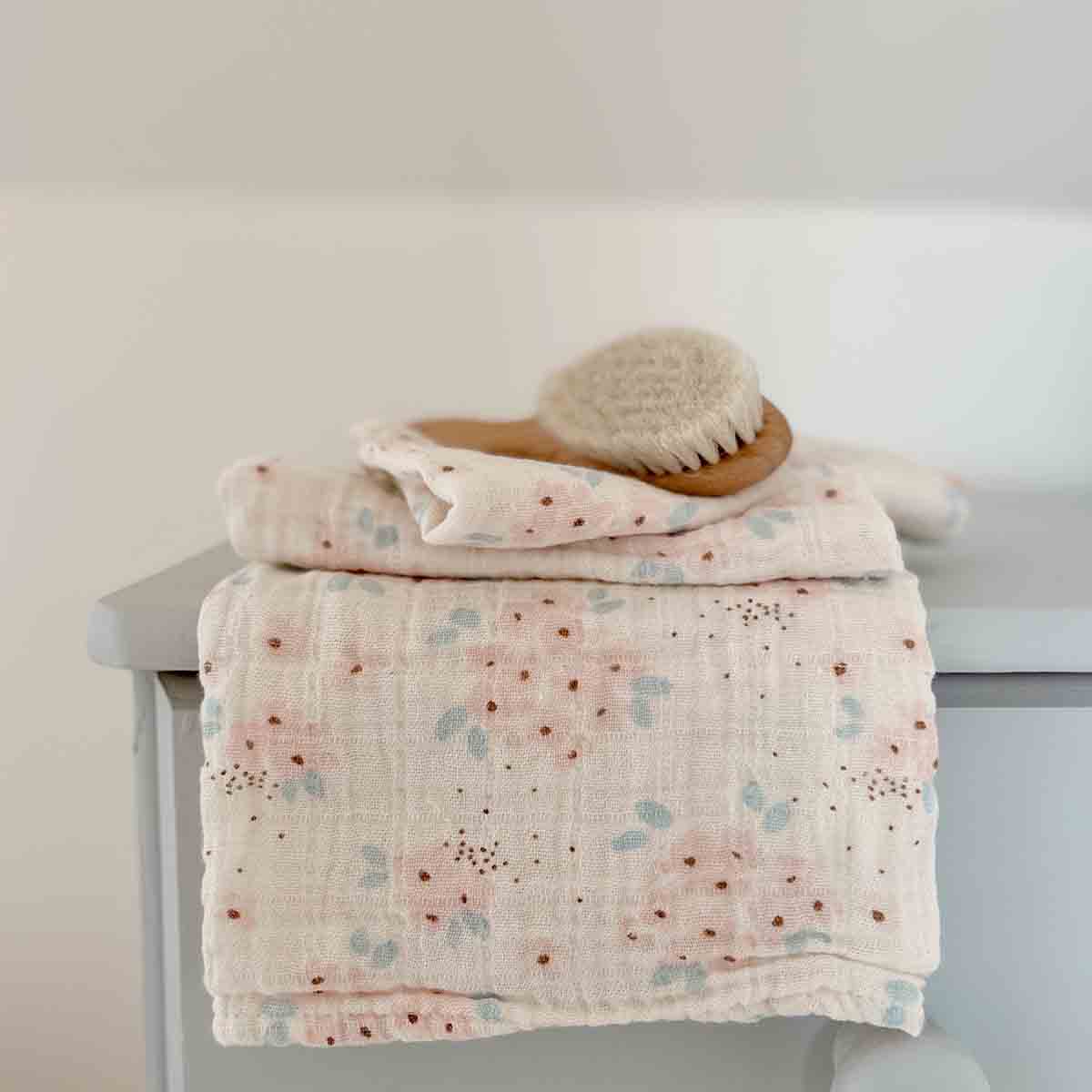 Rose in April - Swaddle Blumen rosa MINI & ME