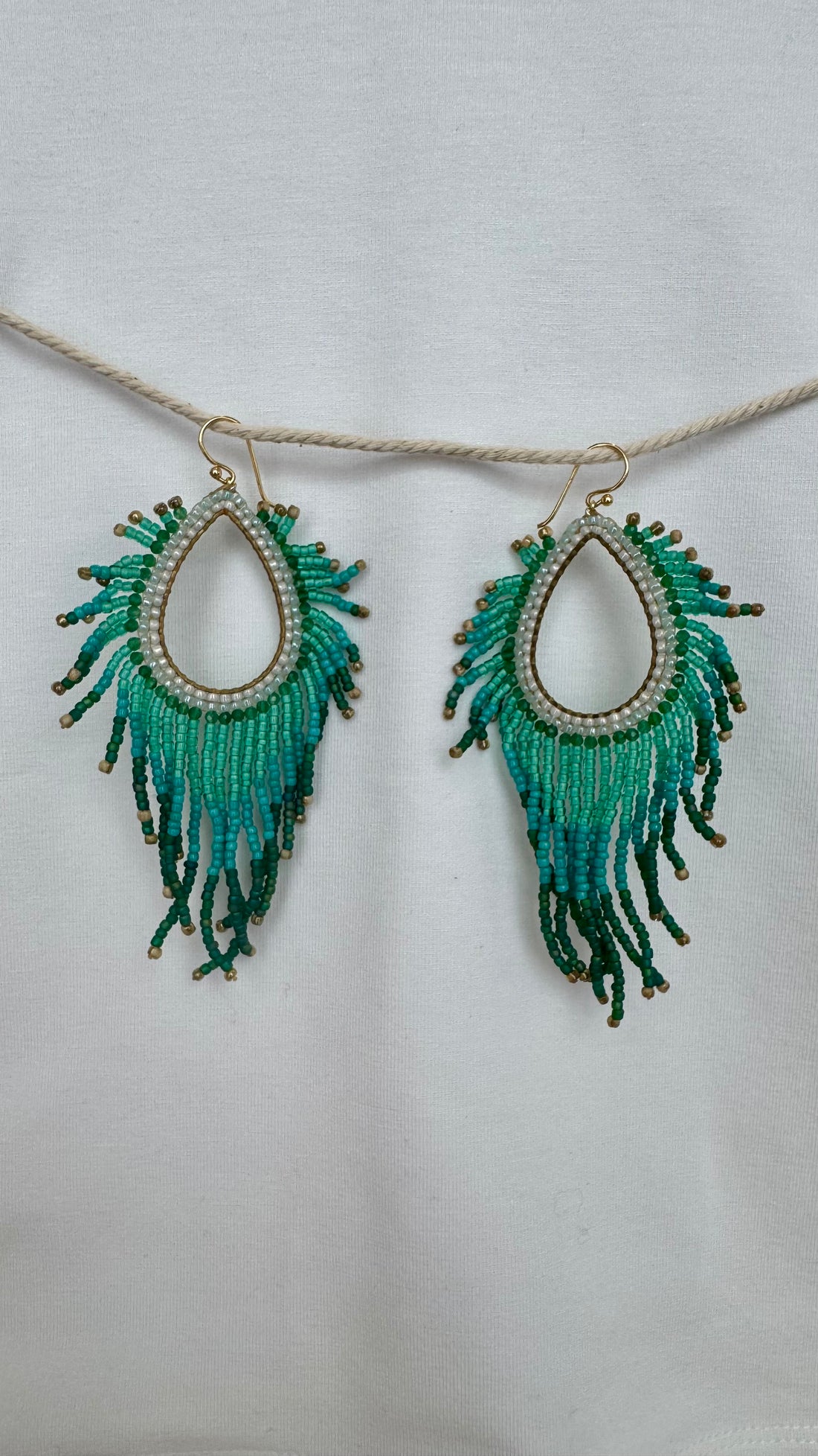 Sister Schmuck - handgefertigte Ohrringe Pfau grün-türkis