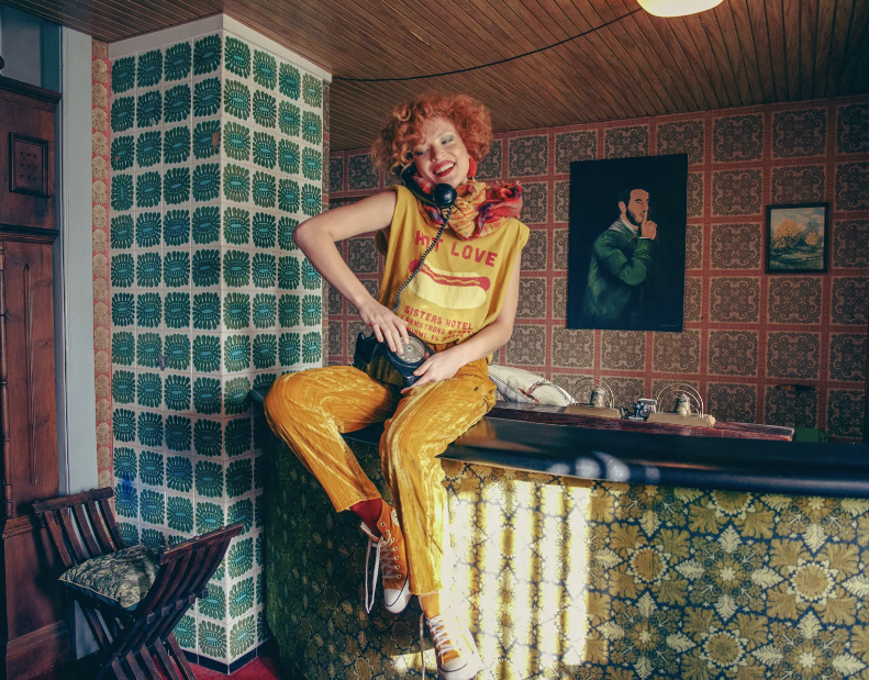 Sisters Department - Samthose senfgelb