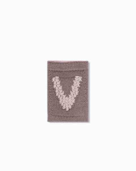 Smallstuff - gestrickte Buchstaben A-Z natur lassen sich zu einer Girlande auffädeln