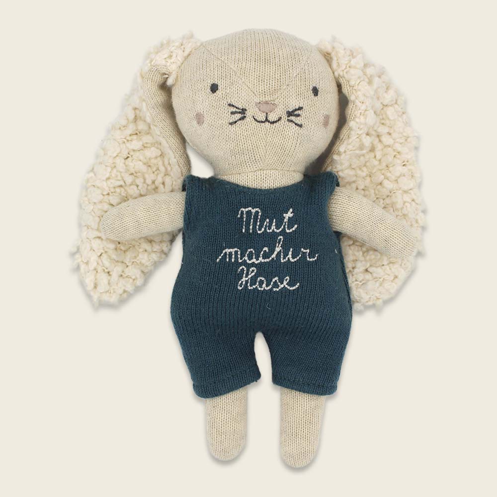 Ava & Yves - MutmacherHase mit Anzug blau