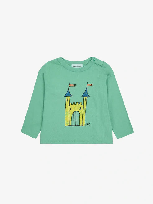 Der grünes „Faraway Castle“-T-Shirt entführt die Kleinen in eine Welt voller Fantasie und Spaß