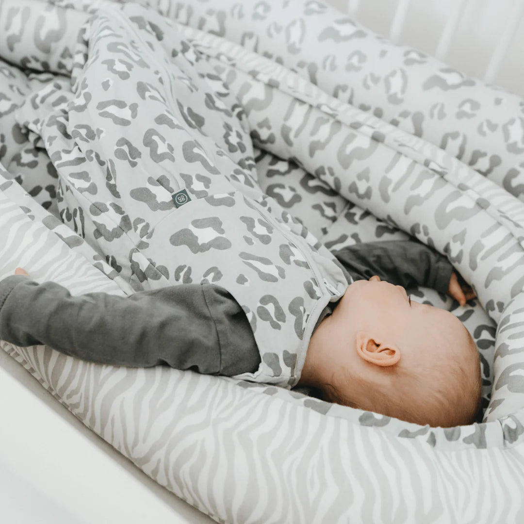 Emma & Noah - Sommerschlafsack ohne Arm leo grau 1,0 TOG