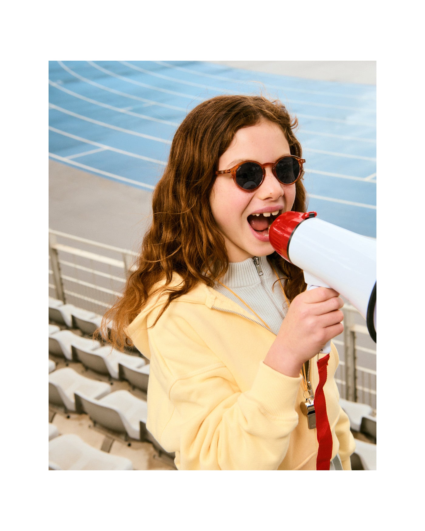 izipizi-stadium-orange