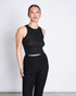 Machen Sie sich bereit, sich in unser neues Crop-Top PORTO zu verlieben! PORTO besteht aus einem flexiblen und bequemen Tencel™-Rippengewebe, das sich perfekt an Ihre Körperform anpasst.