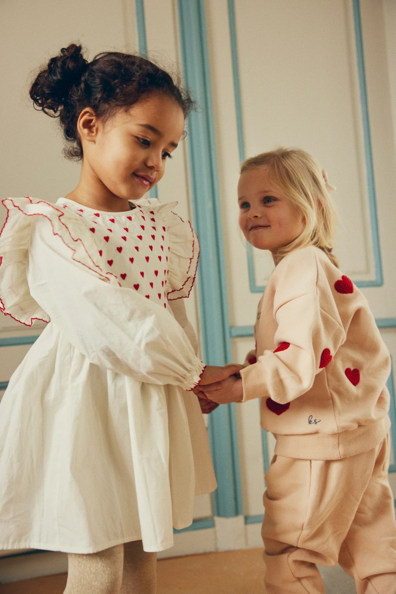 Konges Slojd - Kinder Sweatshirt Lou sand - AURYN Shop