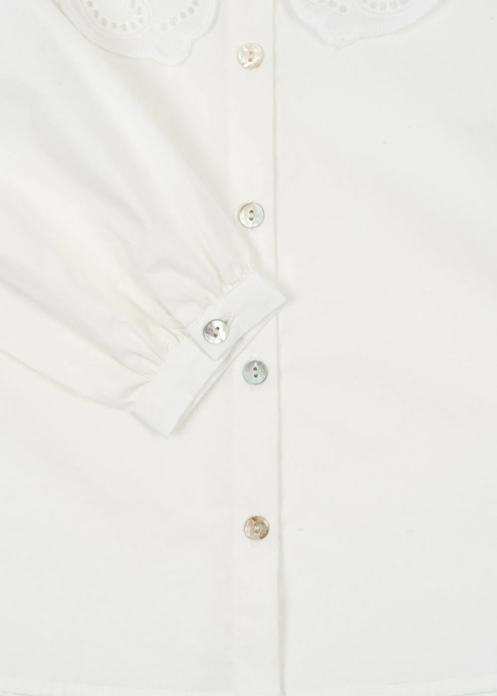 Konges Slojd - Baby/Kinder Bluse in weiß aus Baumwolle mit Perlmuttknöpfen