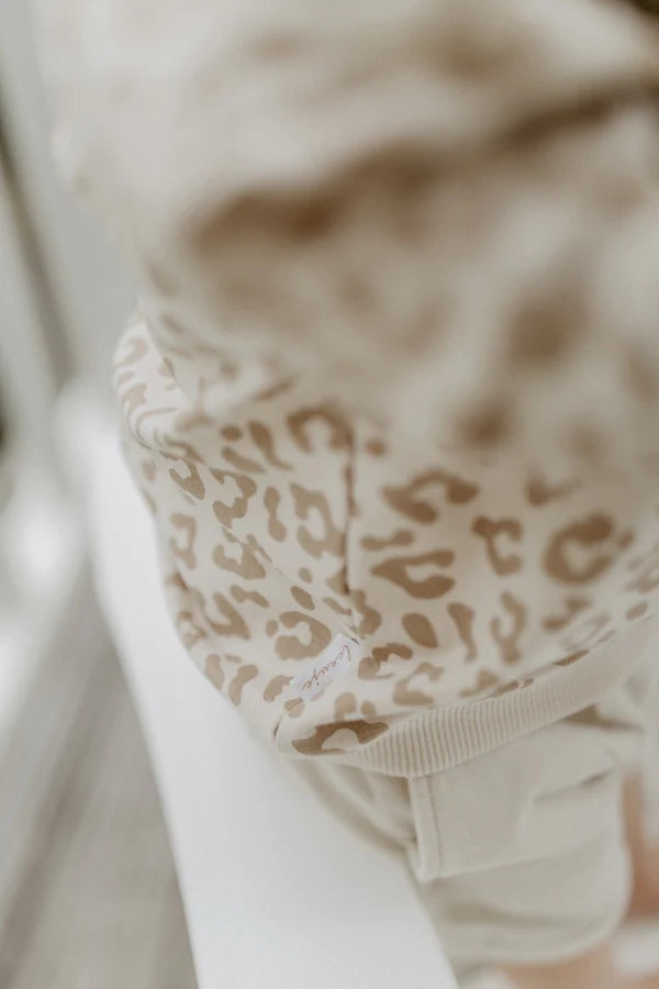 Leevje - Baby Sweatshirt Leo beige MINI & ME