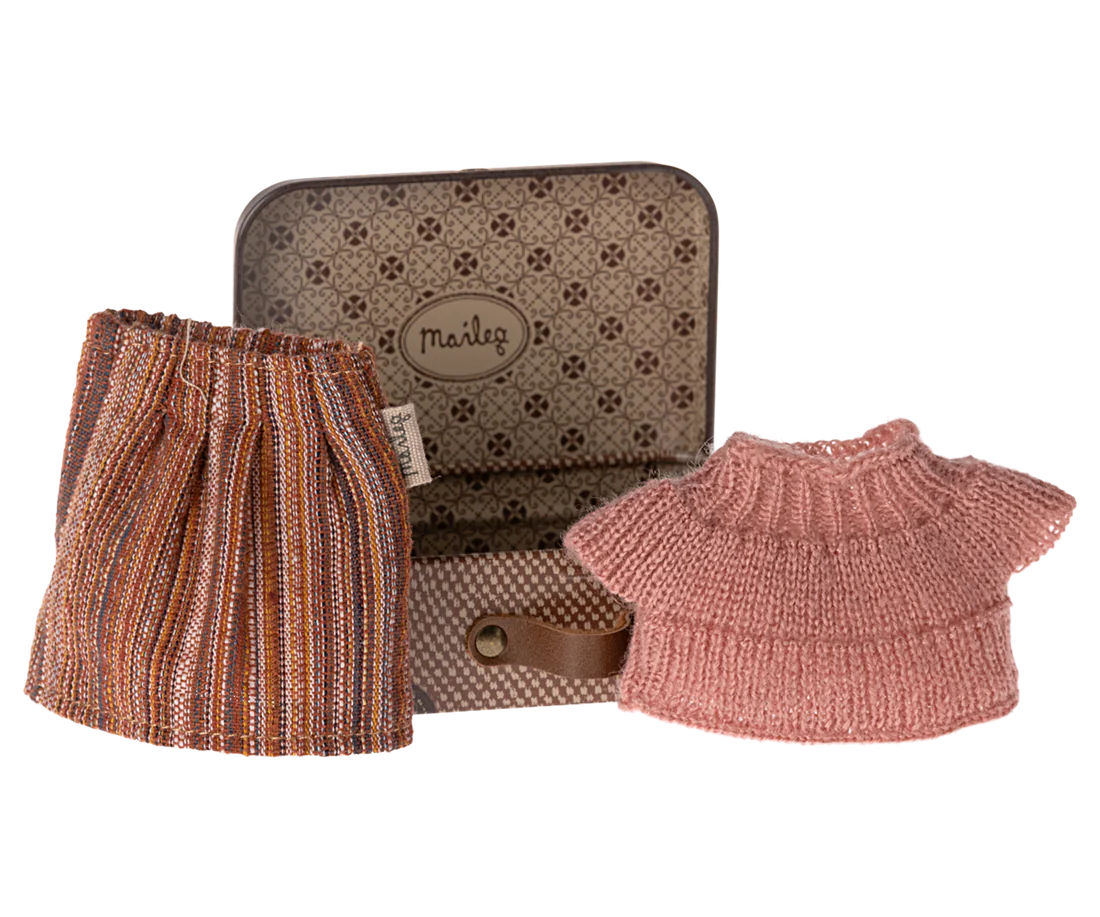 Maileg - Oma Maus Outfit im Koffer