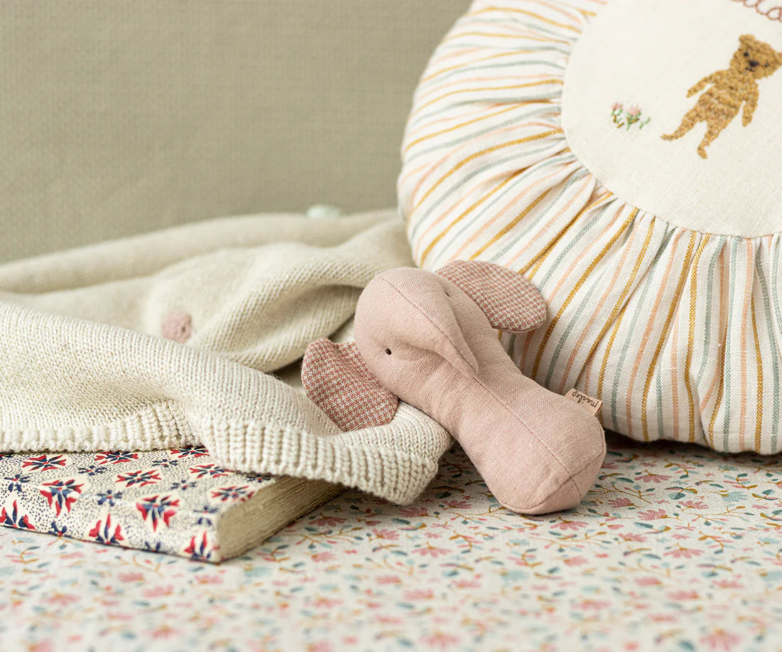 Maileg - Baby-Rassel Elephant rosa