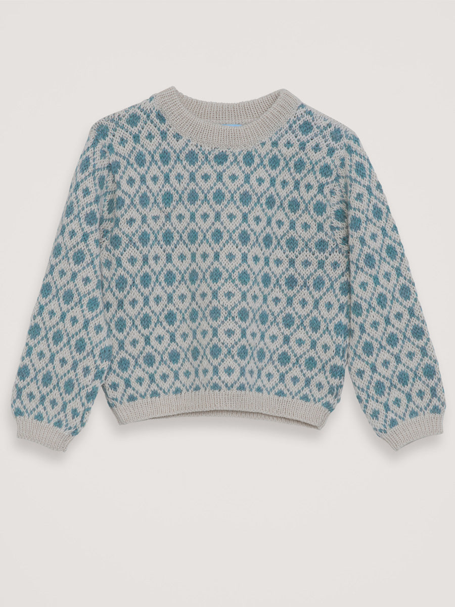 Coller Pulllover mit Muster in Hellblau und natur aus 100% Baby-Alpaka Wolle von Serendipity.