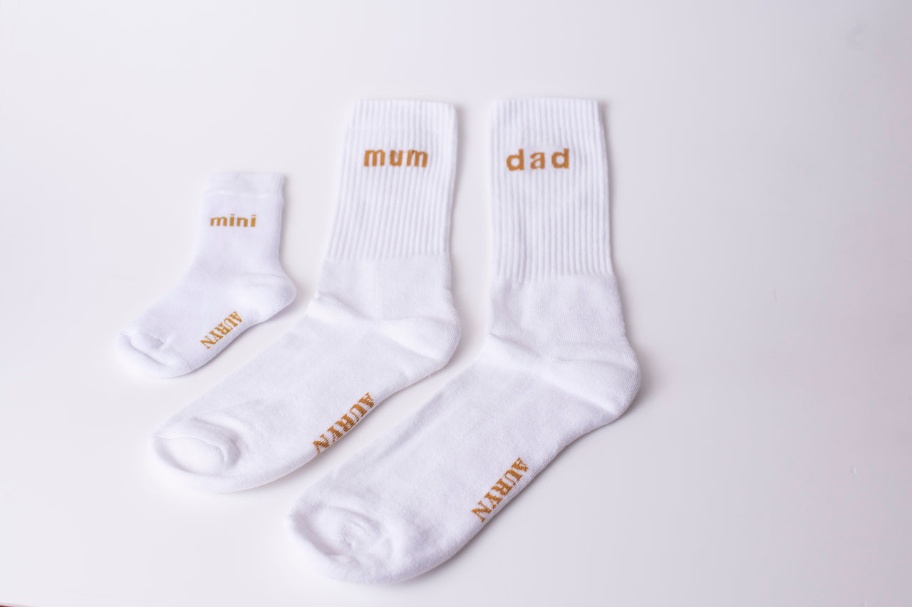 AURYN - mum/ dad Socken weiß - Partnerlooksocken