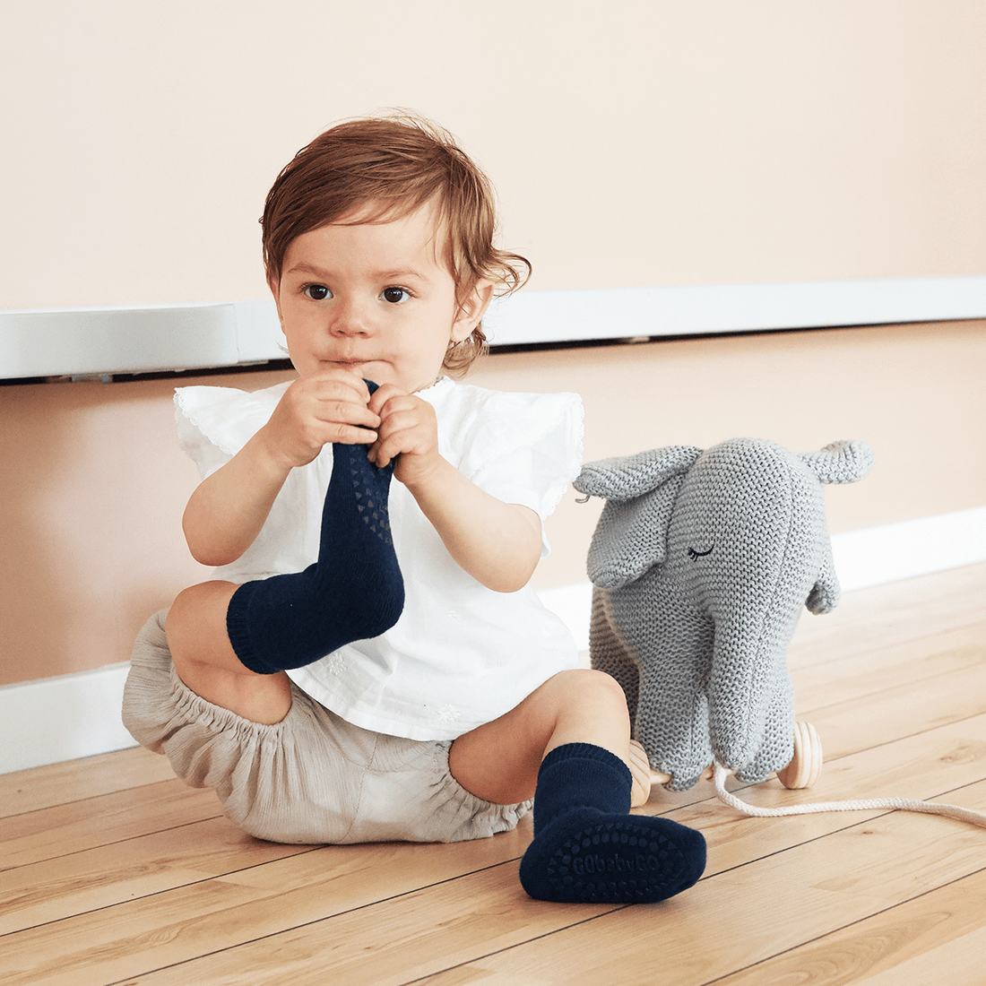 Stoppersocken dunkelblau aus Baumwollmix, produziert in Europa von Go Baby go
