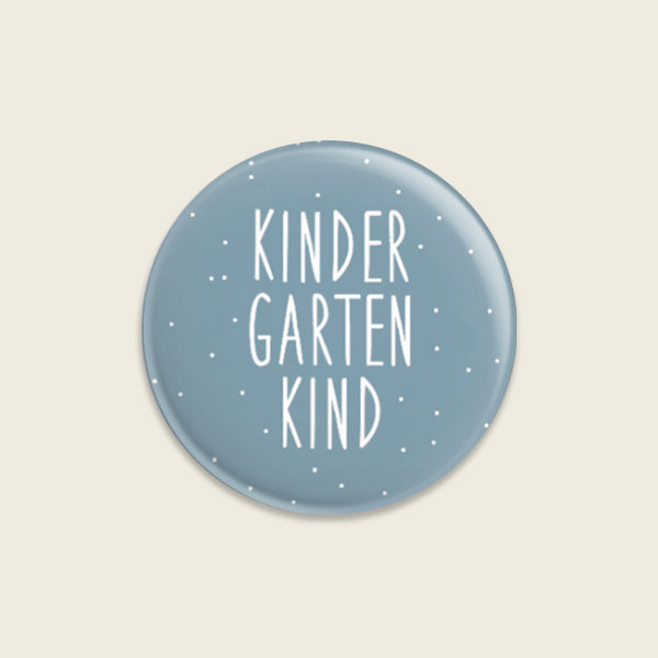 Ava &amp; Yves - Kinder Button "Kindergartenkind, blau