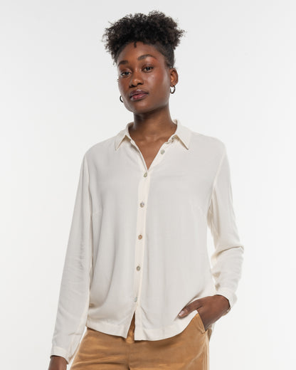 Alma &amp; Lovis - Hemdbluse aus fließendem EcoVero blütenweiß