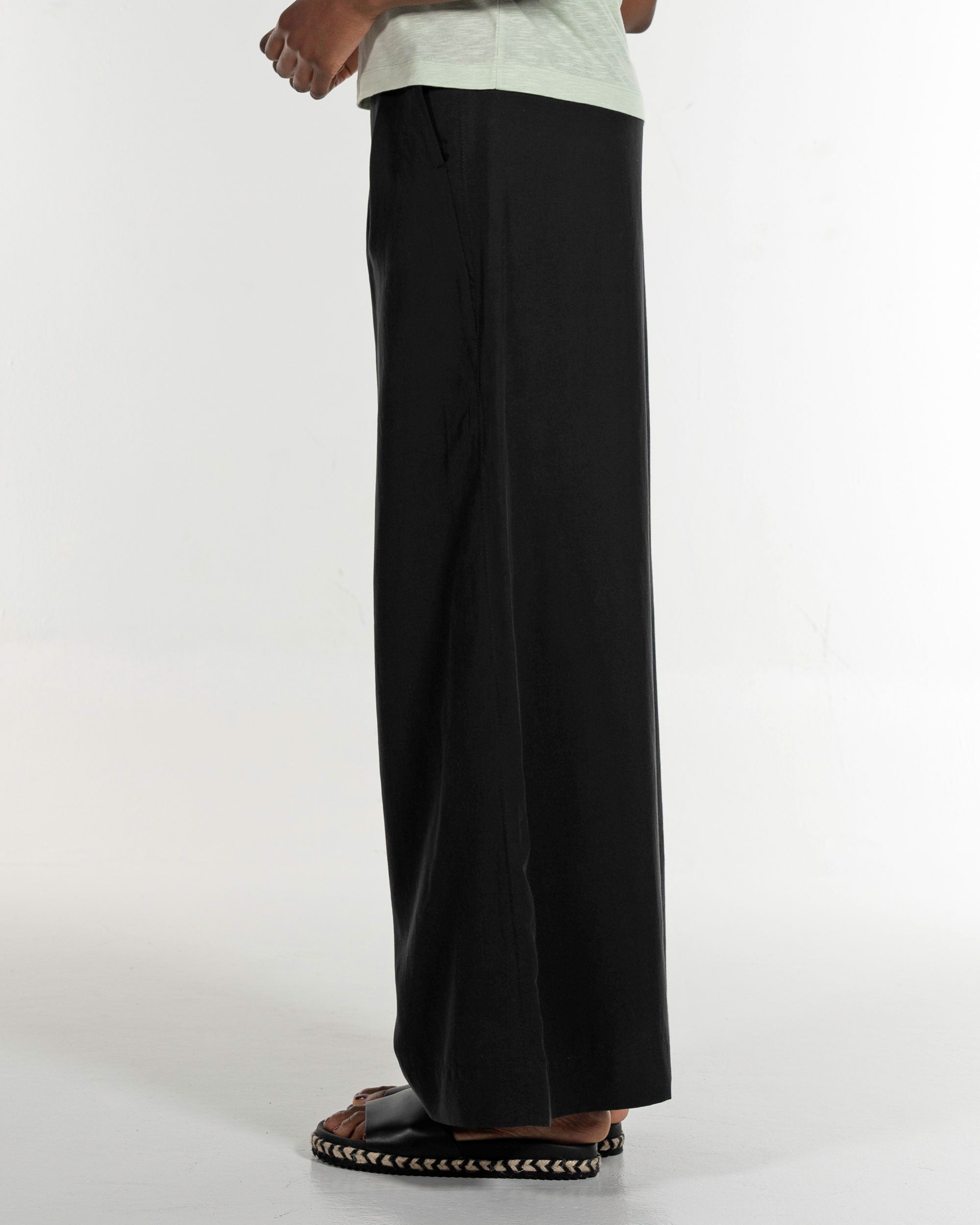 Alma &amp; Lovis - weite Hose Marlene aus Tencel und Leinen schwarz