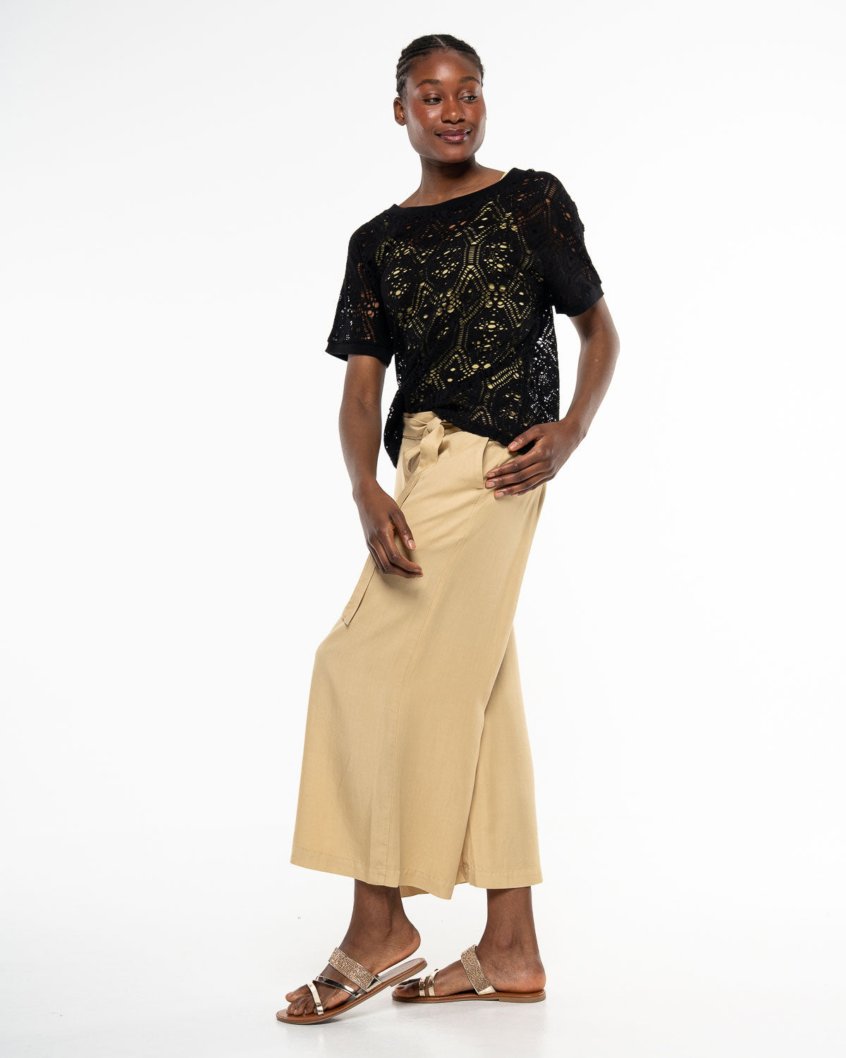 Alma &amp; Lovis - Damen Spitzenshirt aus Bio-Baumwolle schwarz