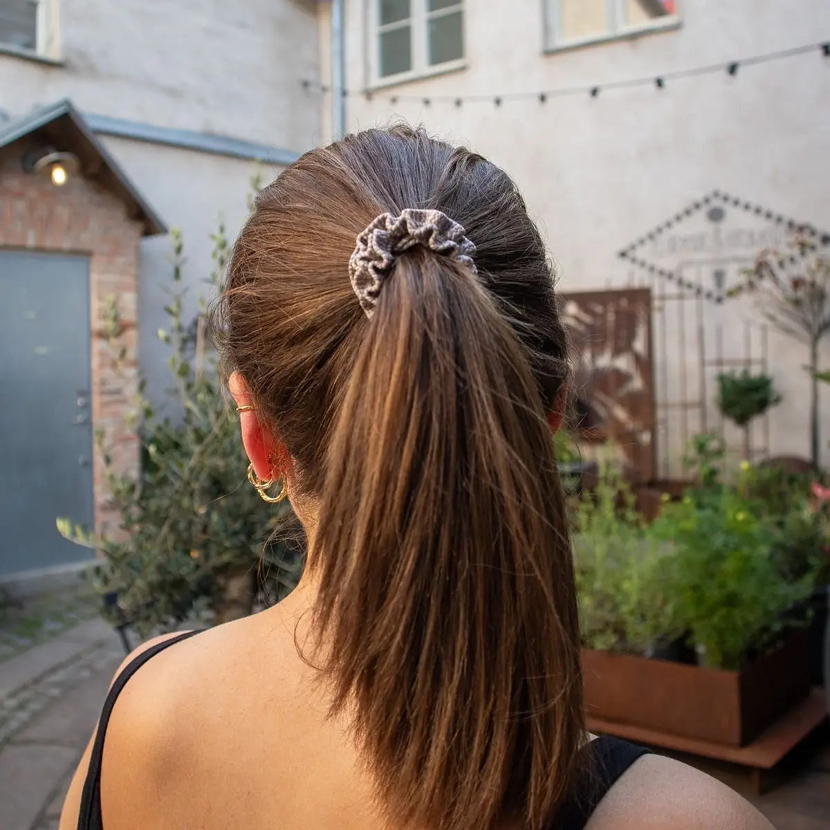 Annica Vallin - Haargummi Alexa mole/ light peach gemustert