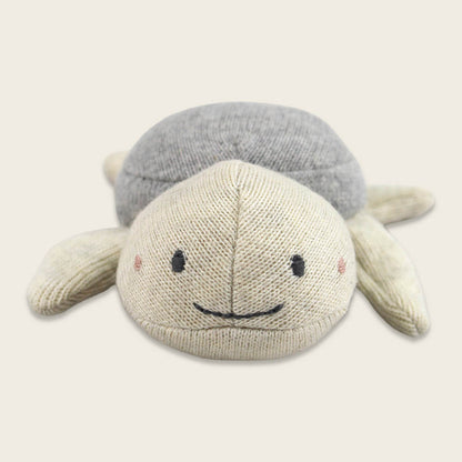 Ava &amp; Yves - Babyrassel Baumwolle (bio) Schildkröte grau