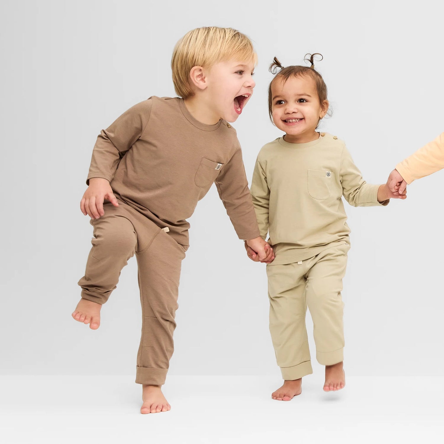 Cloby - Baby Jogginghose UPF 50 "Sandy Beach" beige