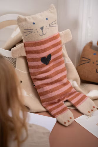 David Fussenegger -  Katze Decke/ Handpuppe Natur