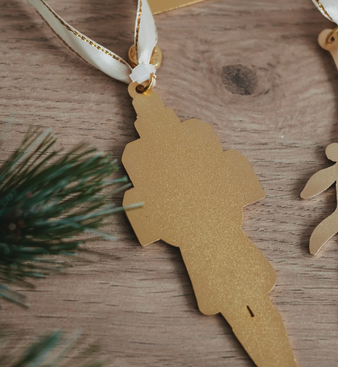 Eulenschnitt - Baumschmuck Weihnachtsmädchen