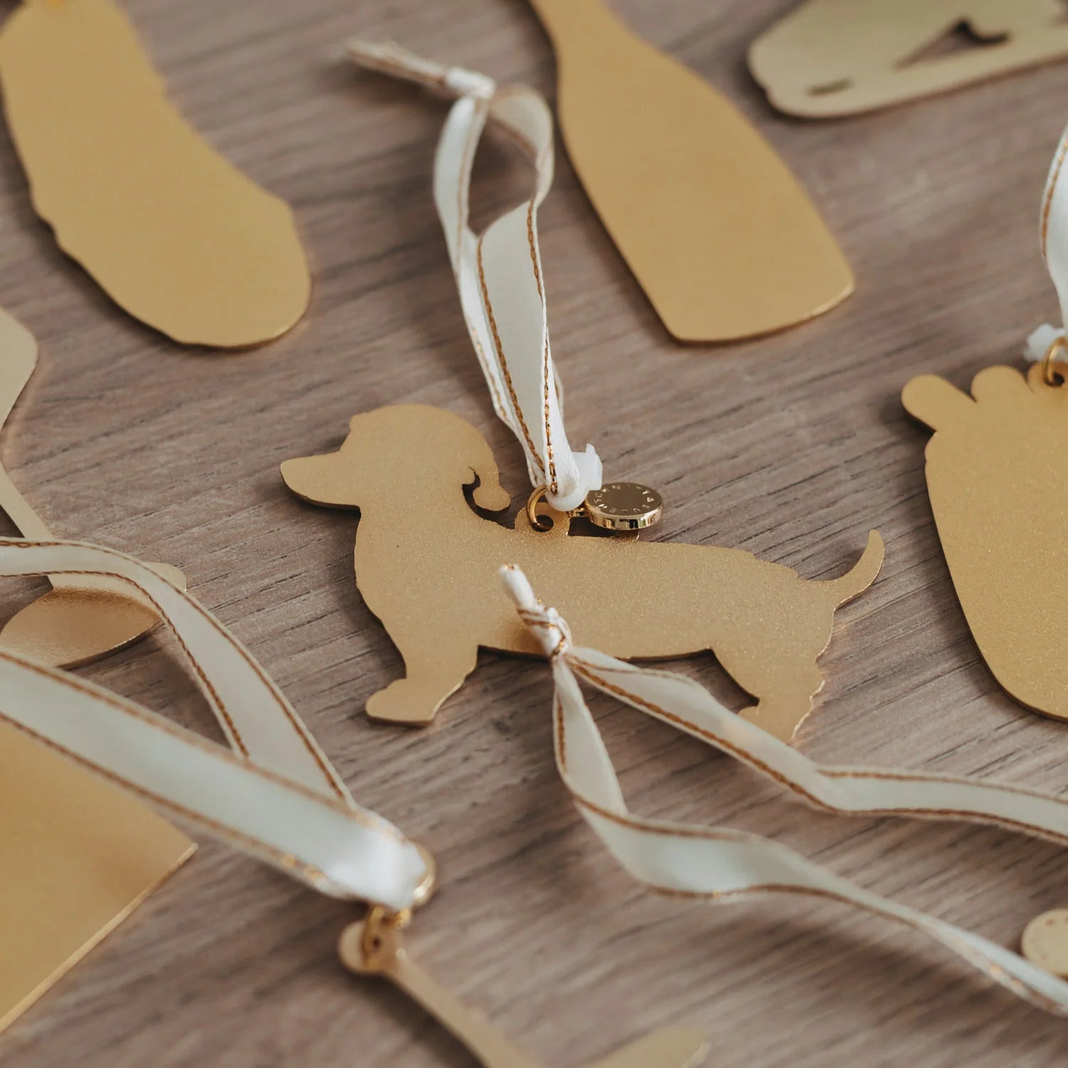 Eulenschnitt - Baumschmuck Weihnachtsdackel