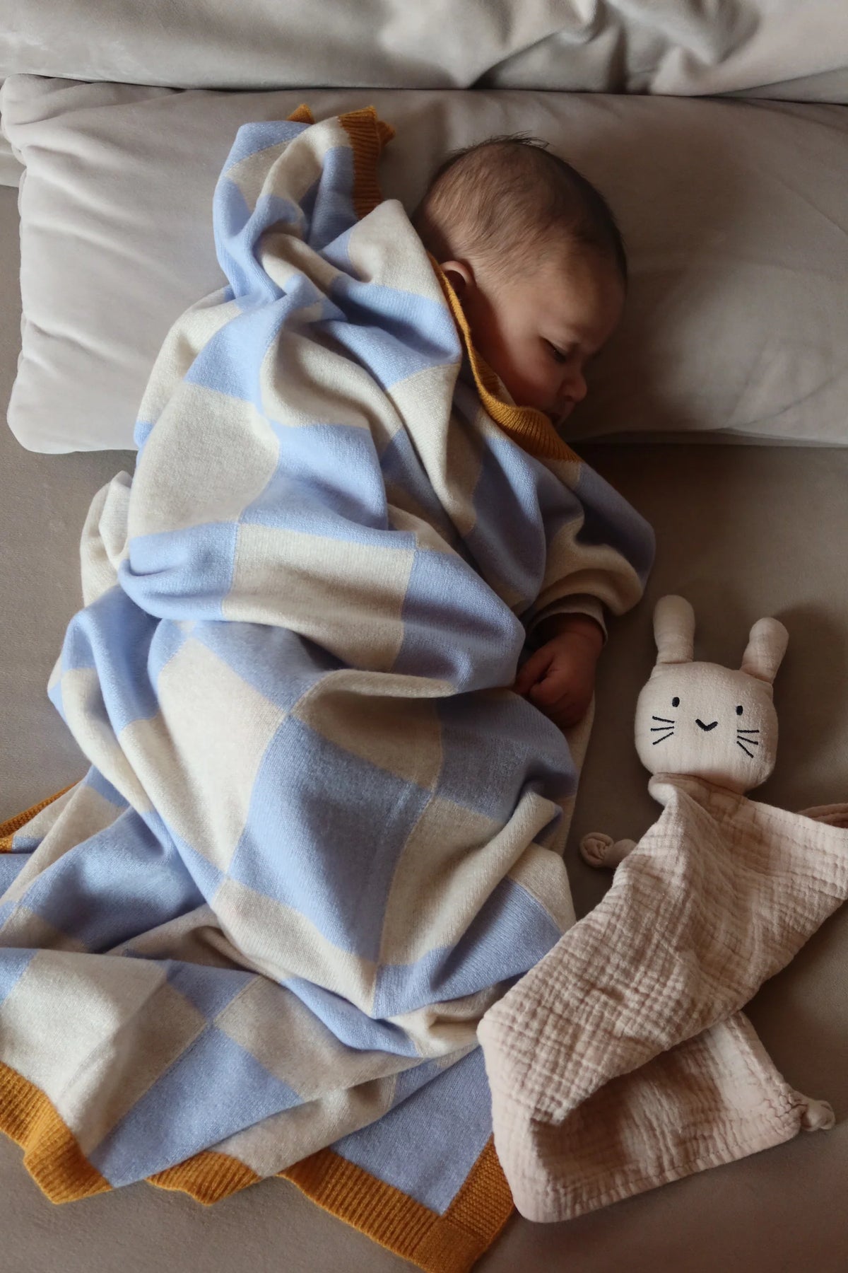 Finding Dodo - Babydecke Ari Cashmere Karo blau/weiss