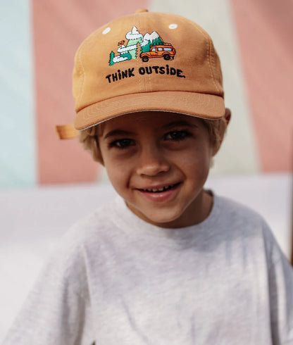 hello hossy - Kappe Leinen Outside