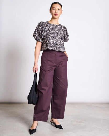 Jan ´n June - Cropped Bluse Olmos organic leoprint