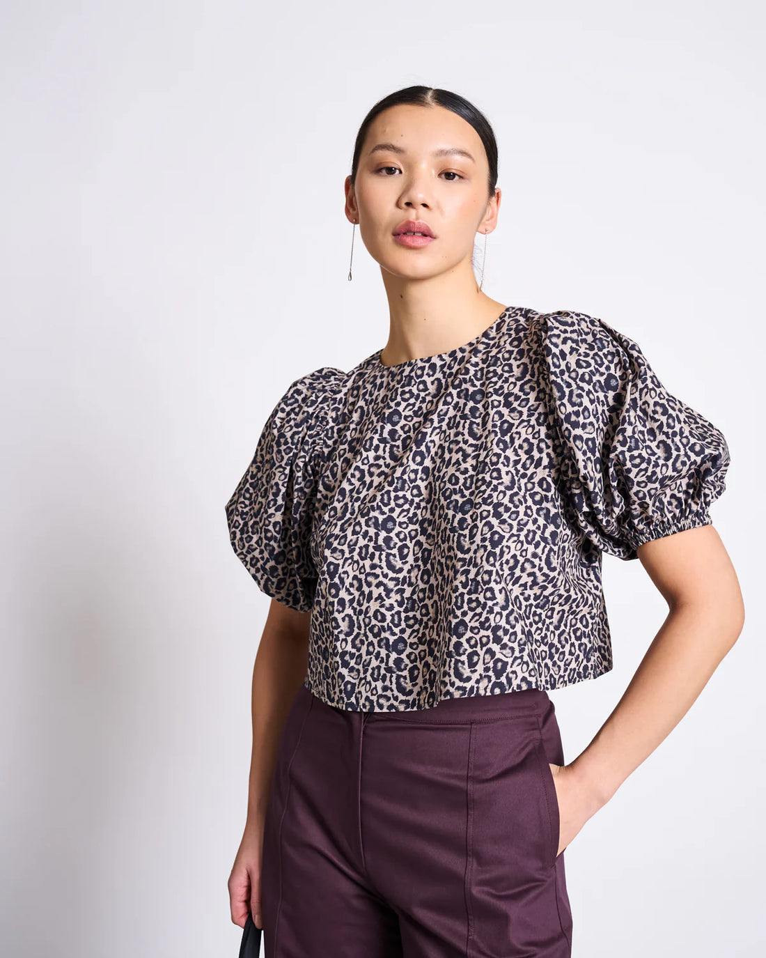 Jan ´n June - Cropped Bluse Olmos organic leoprint