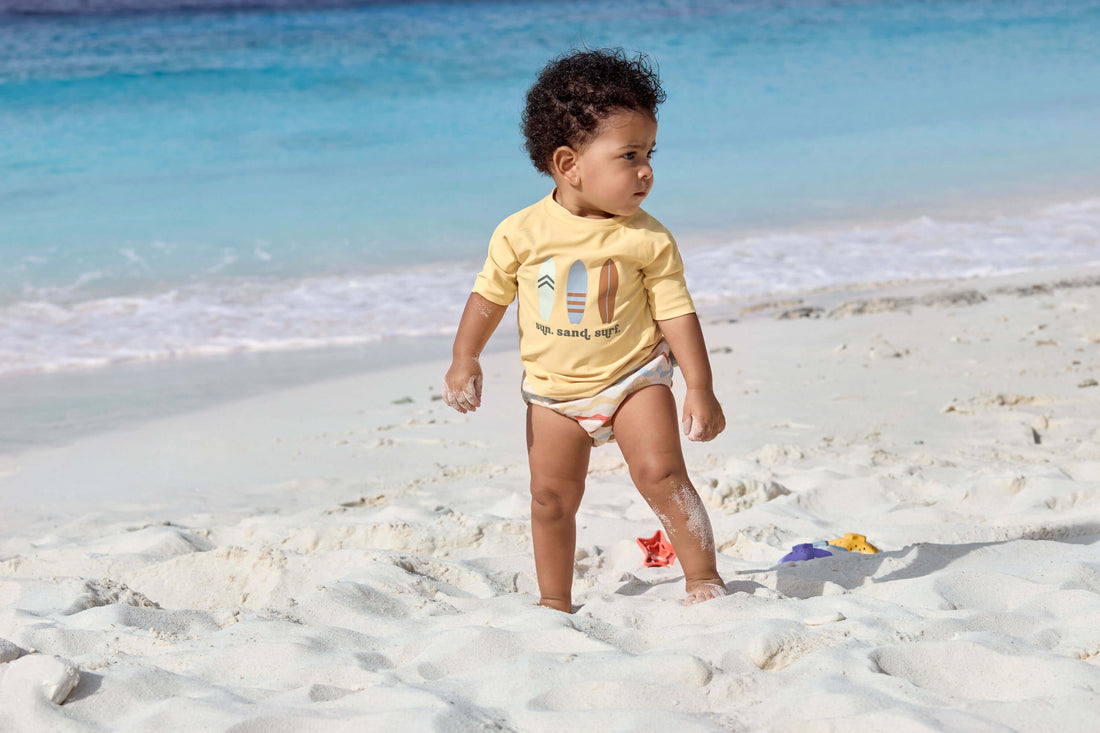 Laessig-badeshirt-surfbrett