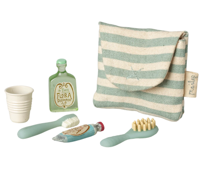 Maileg - Zahnbürsten-Set in Tasche Maus blau gestreift
