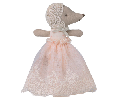 Maileg - Baby Maus mit Kleid rosa Spitze