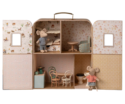 Maileg - Tragbares Haus SuitCasa Kleine Schwester und Bruder Maus