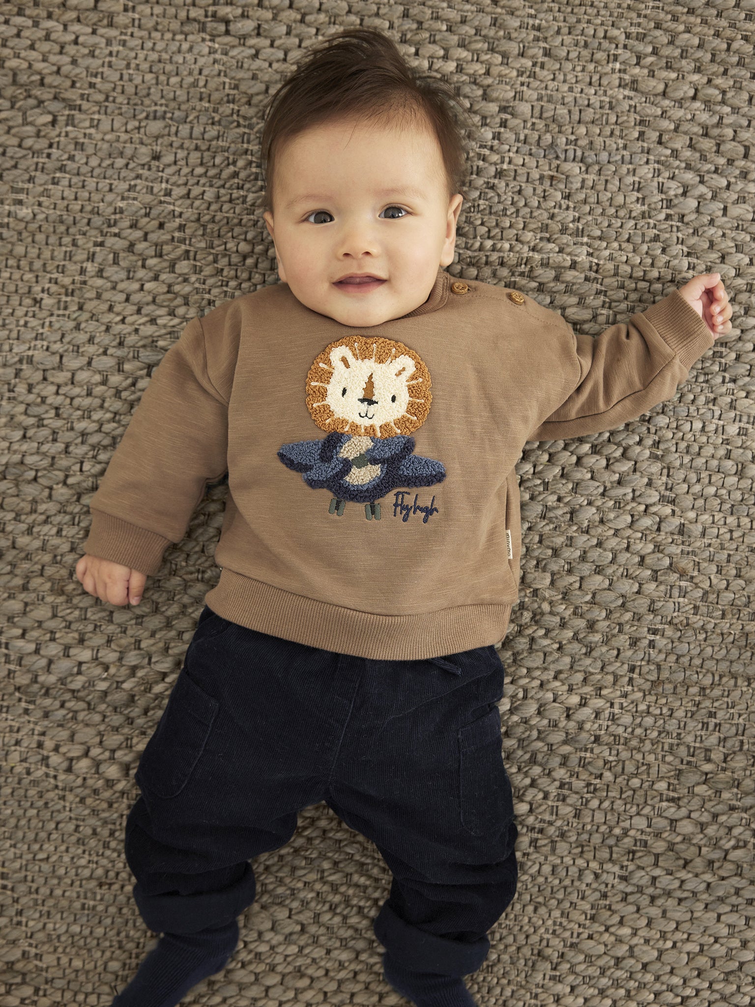 Minymo-sweathsirt-löwebraunbaby