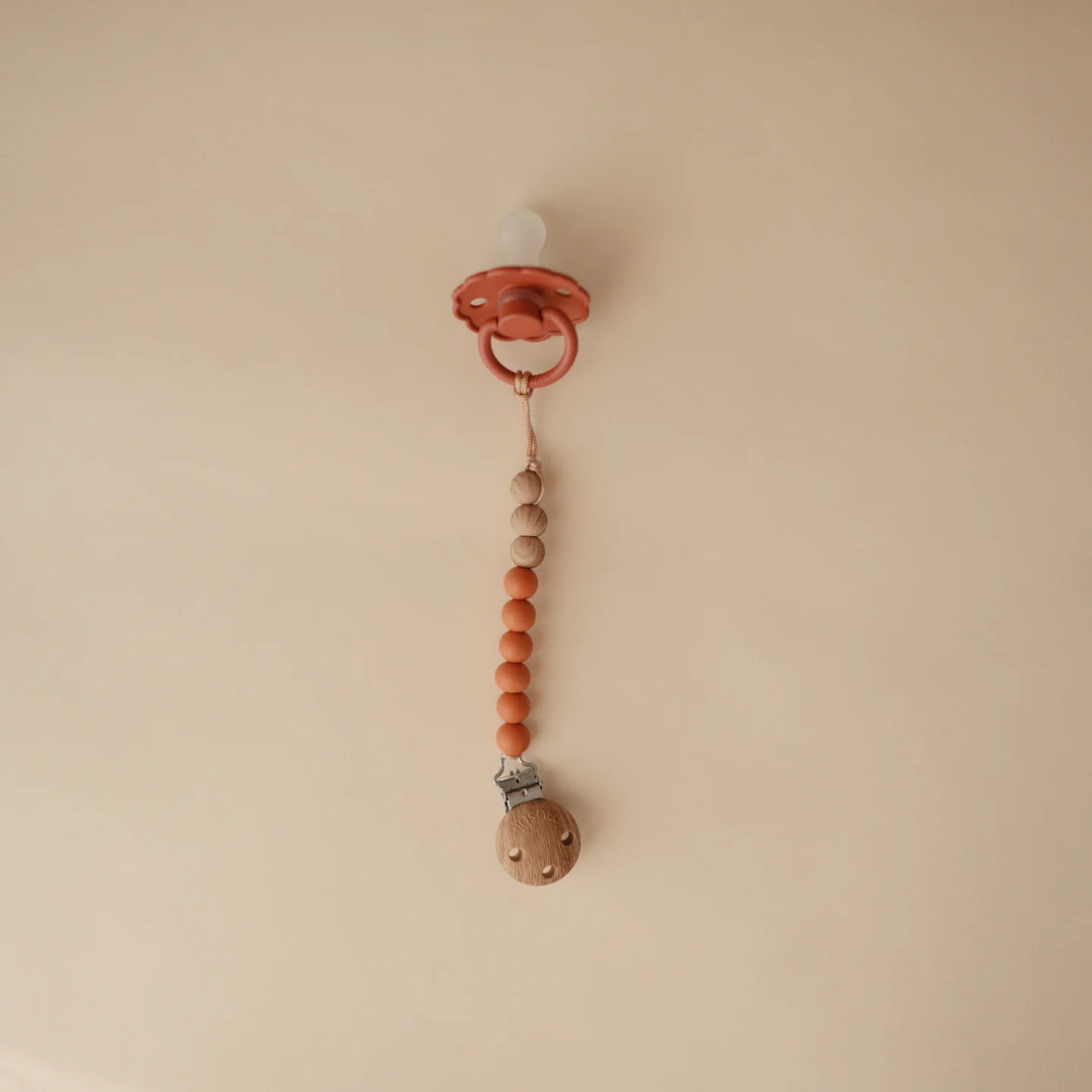 Mushie - Baby Schnullerkette Silikonkugeln coralle
