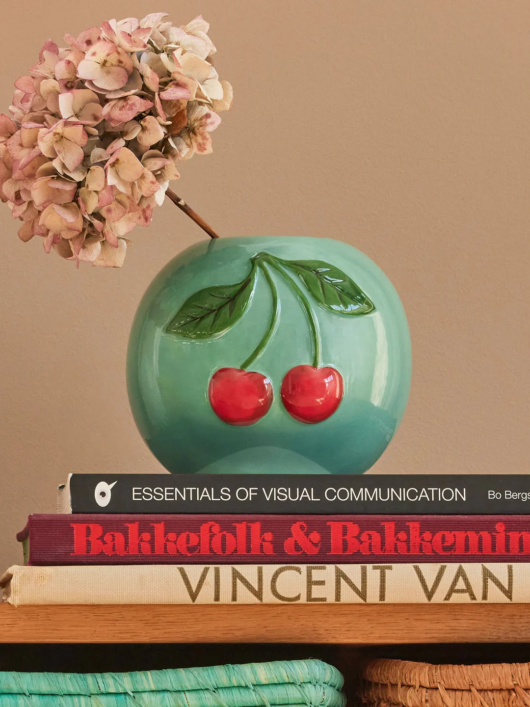 Rice - Vase blau mit Kirsche