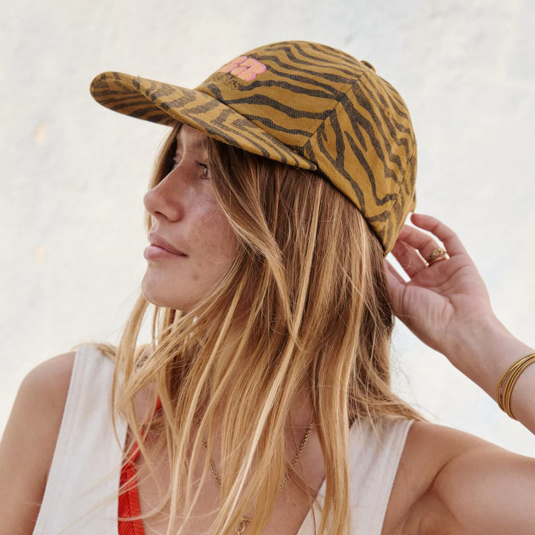 Rose in April - Cap 23 Degrees Zebraprint schwarz/ braun